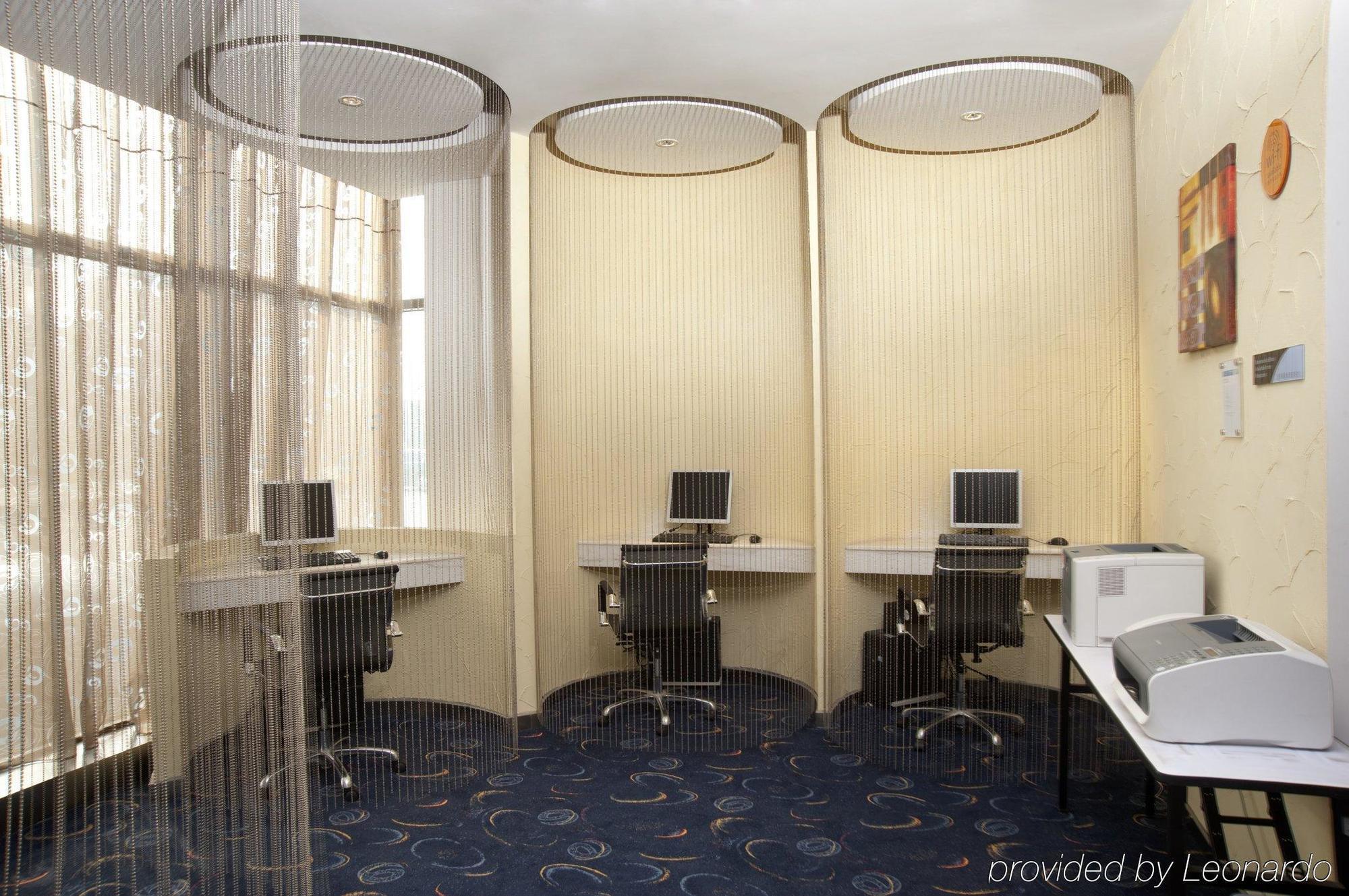 Holiday Inn Express Tianjin Binhai Facilités photo