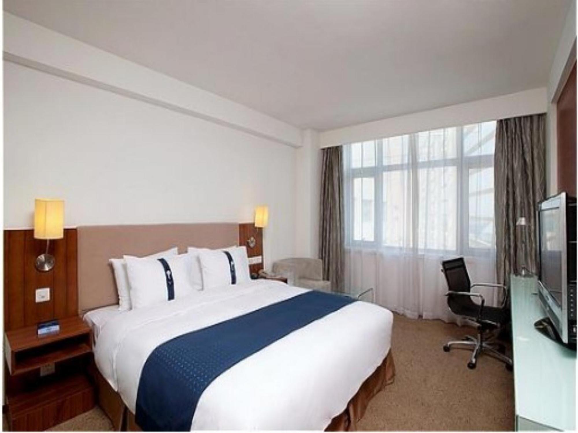 Holiday Inn Express Tianjin Binhai Extérieur photo