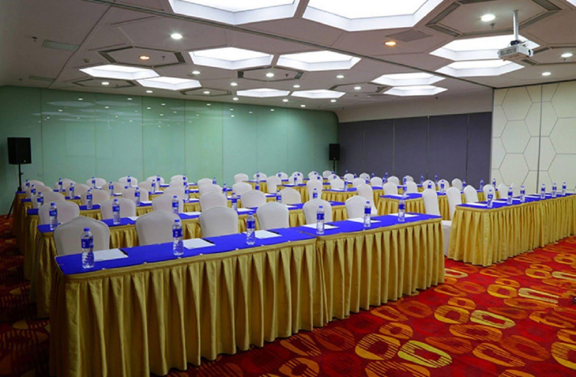 Holiday Inn Express Tianjin Binhai Extérieur photo